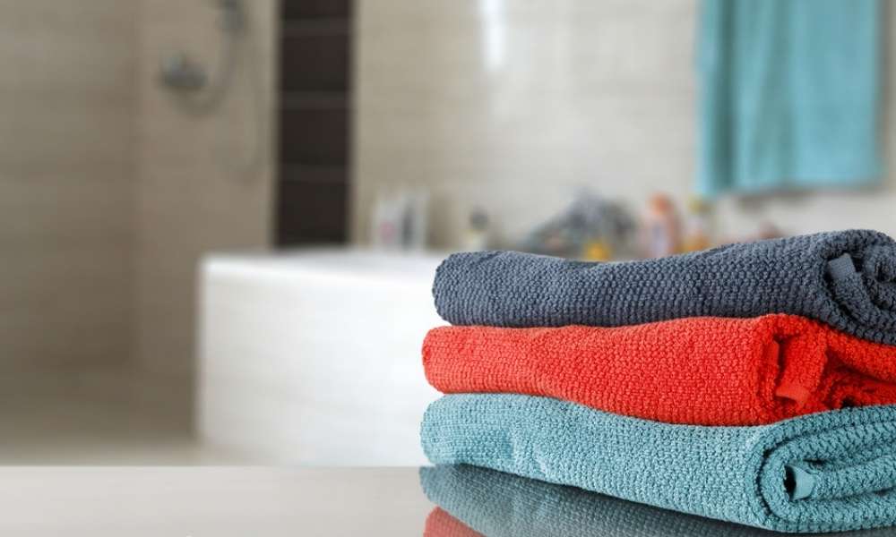How To Decorate Towels In Bathroom