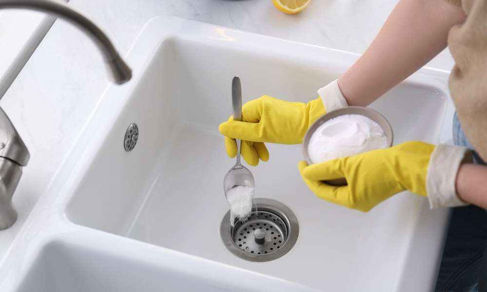 Salt And Baking Soda To Unclog A Double Kitchen Sink With Standing Water 