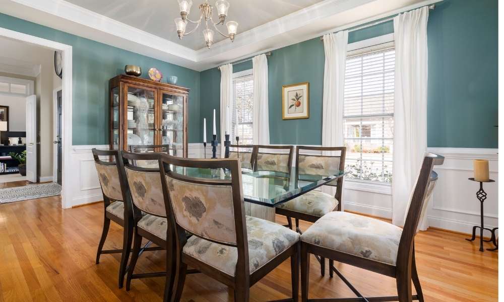 How To Clean Dining Room Chairs