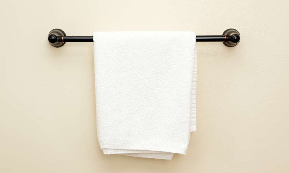 Hanging Bath Towels