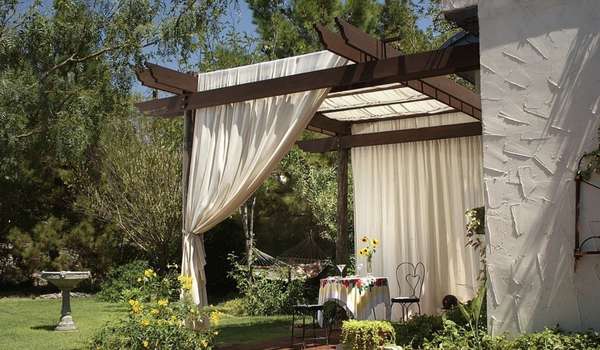 Benefits Of Weighing Down Outdoor Curtains