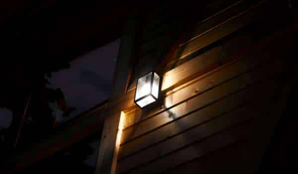 Optimise Light Placement To Keep Bugs Away From Lights