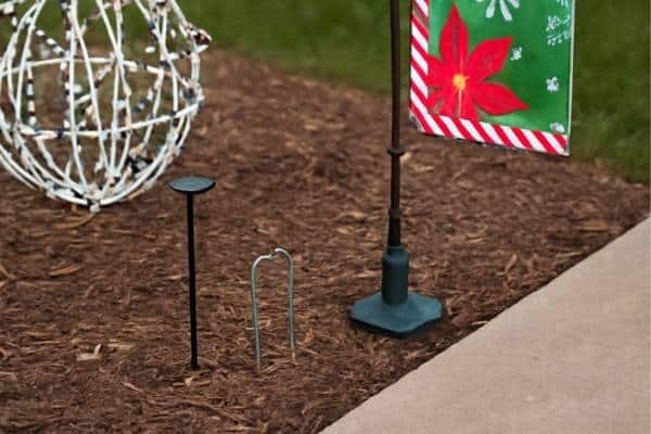 Alternative Methods for Weighing Down Other Types of Decorations